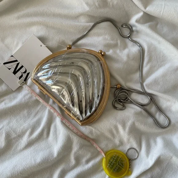 Zara Clam Shell Bag - Picture 2 of 4